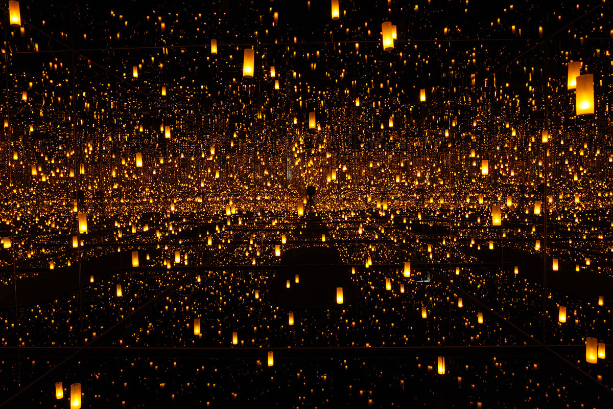 Foto de la pintura Infinity Mirror Rooms
